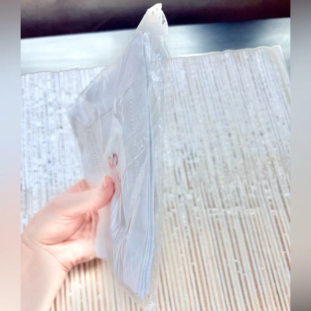 Handmade White Cocktail Napkin with Magenta Bow Embroidery - Set of 4 - Picture 3 of 3